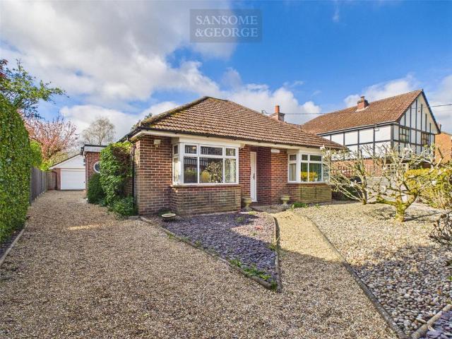 Bungalow for sale in Mortimer, West Berkshire