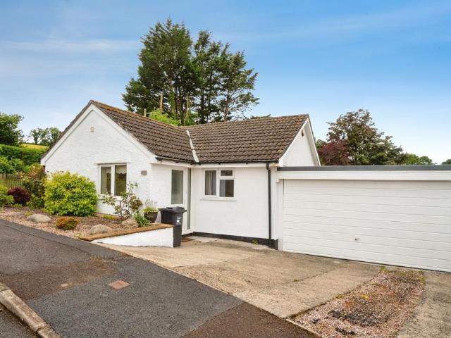 Bungalow for sale in St Cleer, Cornwall