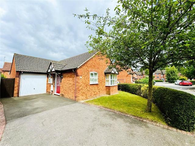 Bungalow for sale in Whitnash, Green Close