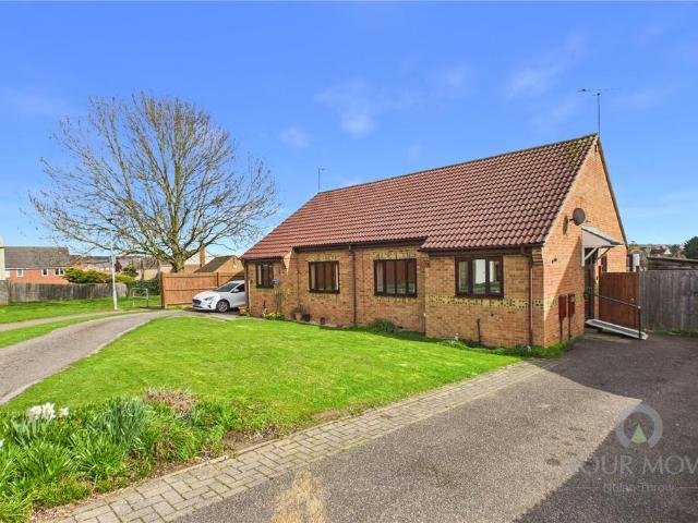 Bungalow for sale in Raunds