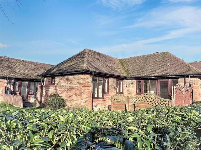 Bungalow for sale in Bletchley and Fenny Stratford, Bletchley