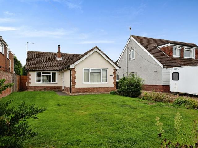 Bungalow for sale in Spring Vale, Hampshire