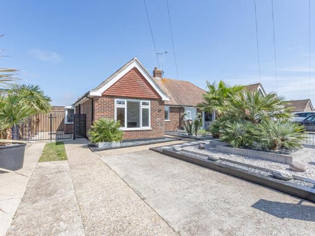 Bungalow for sale in Birchington, Acol