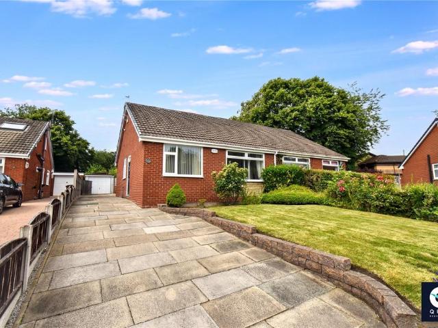 Bungalow for sale in Lee Bank, Greater Manchester