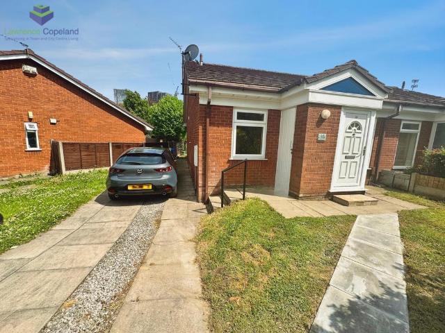 Bungalow for sale in Blackfriars, Salford