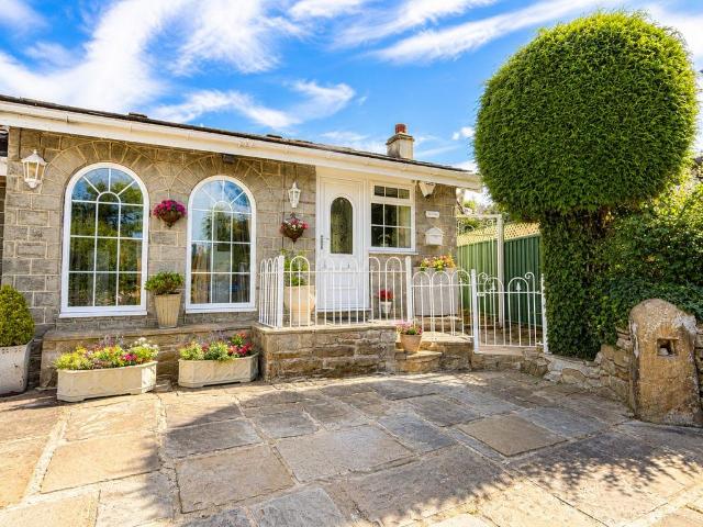 Bungalow for sale in Cottingley, West Yorkshire