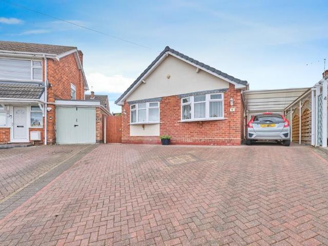 Bungalow for sale in Kettlebrook, Staffordshire
