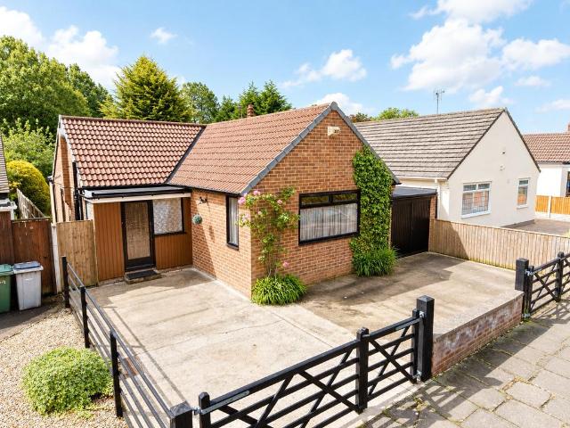 Bungalow for sale in Thingwall, Wirral