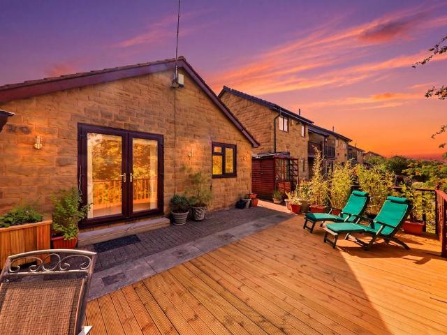 Bungalow for sale in Farsley, West Yorkshire
