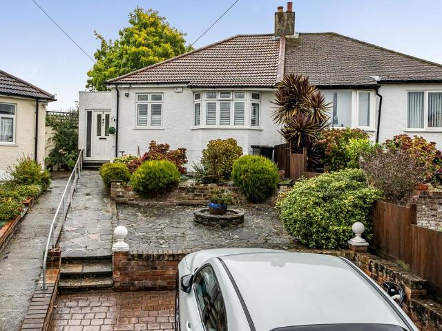 Bungalow for sale in London Borough of Bromley, Greater London