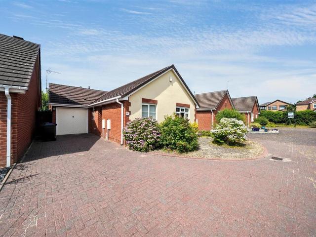 Bungalow for sale in Tettenhall, West Midlands
