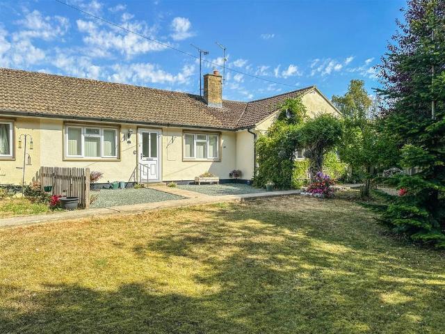 Bungalow for sale in Wiltshire