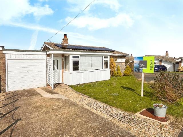 Bungalow for sale in Freshwater, Isle Of Wight
