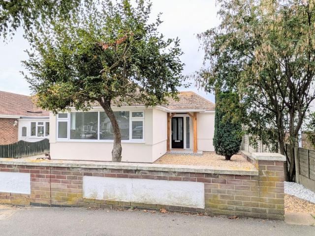 Bungalow for sale in Clacton-on-Sea, Tendring
