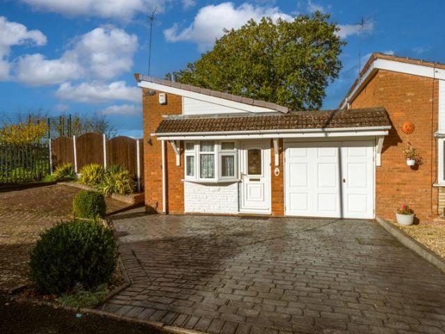 Bungalow for sale in Pensnett, West Midlands
