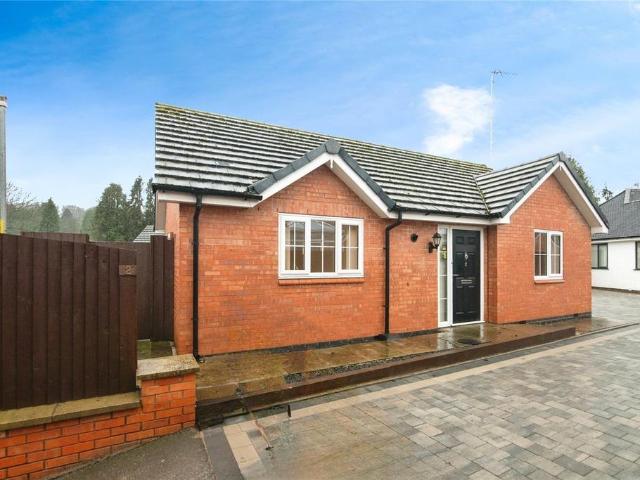 Bungalow for sale in Headless Cross, Redditch