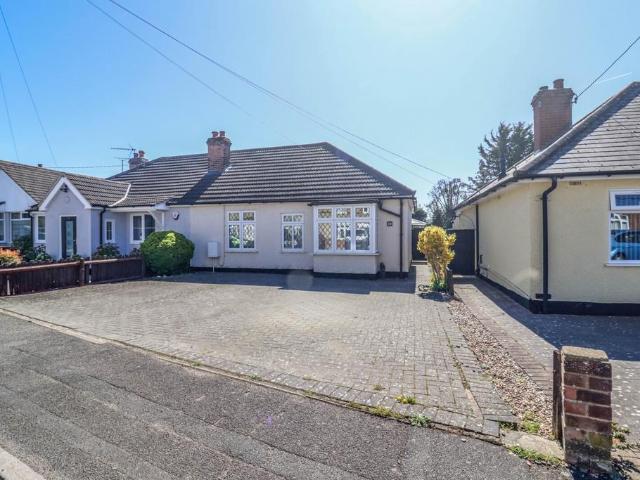 Bungalow for sale in Bocking, Chipping Hill