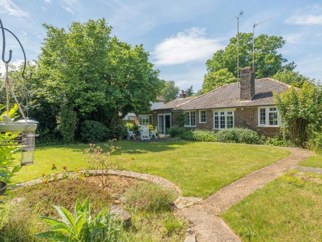Bungalow for sale in Holloway Hill, Fole