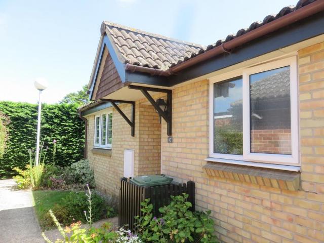 Bungalow for sale in Acle, Crostwick