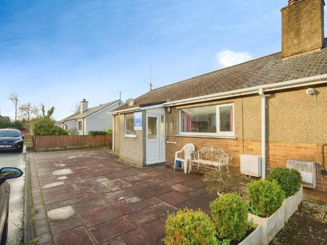 Bungalow for sale in Penrhyndeudraeth