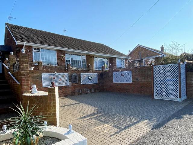 Bungalow for sale in Ash, Kent