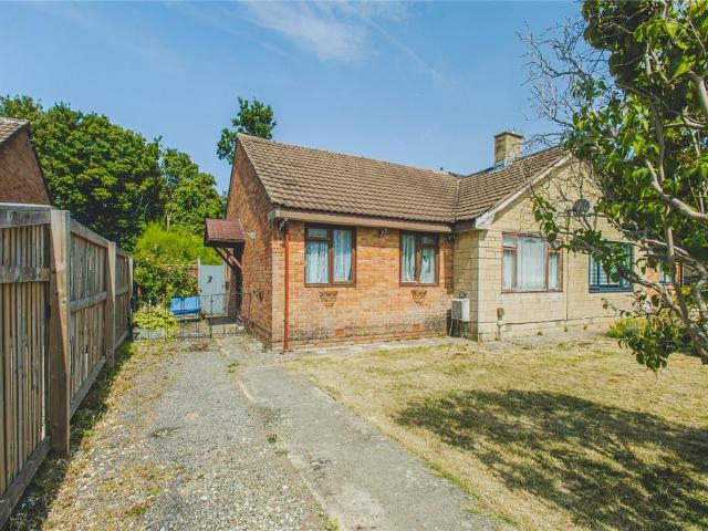 Bungalow for sale in Haydon Wick, Swindon