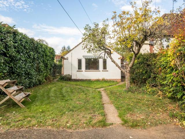 Bungalow for sale in Kidmore End, South Oxfordshire