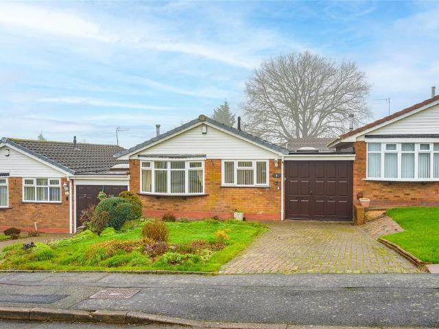 Bungalow for sale in Goldthorn Hill, Penn
