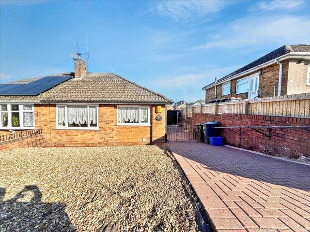 Bungalow for sale in Annesley Woodhouse, East Midlands