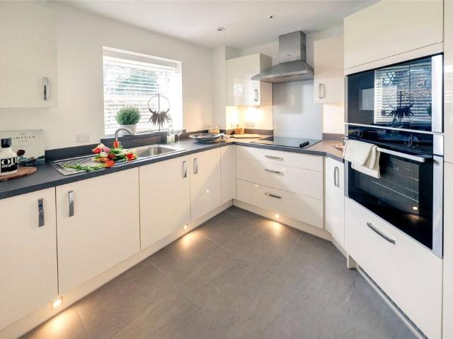 Bungalow for sale in Henley-on-Thames, Berrick Salome