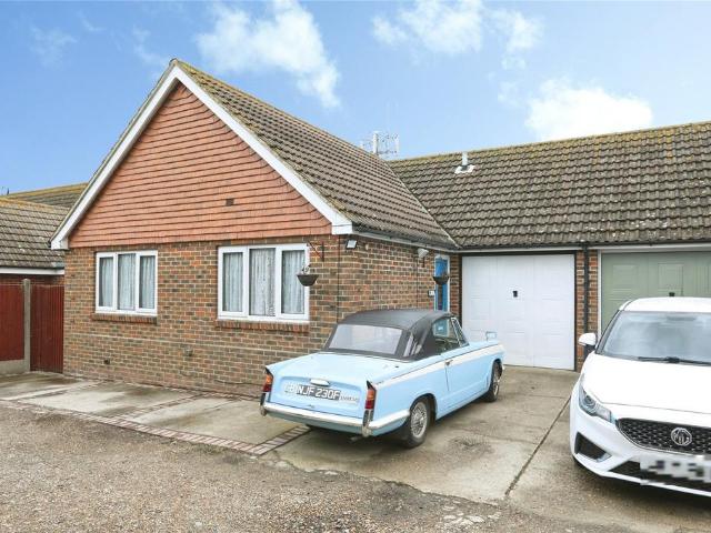 Bungalow for sale in Leysdown, Oad Street