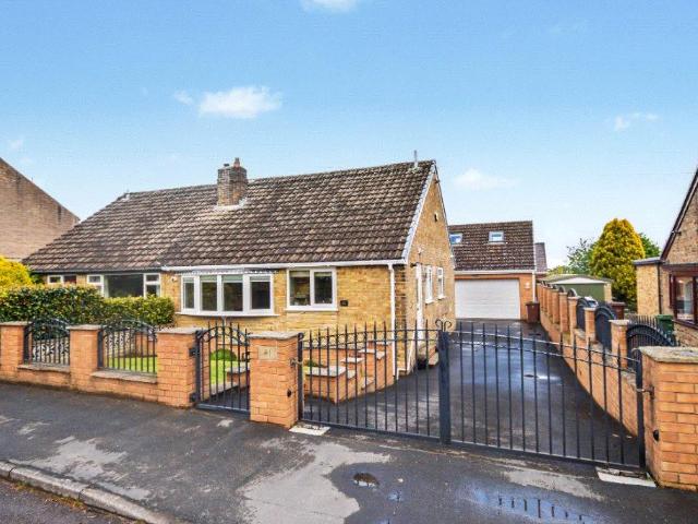 Bungalow for sale in Netherton, West Yorkshire