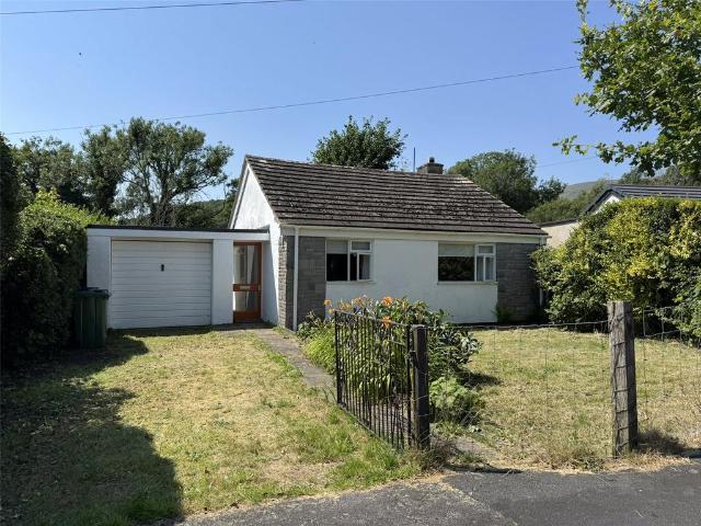 Bungalow for sale in Pennal, Wales