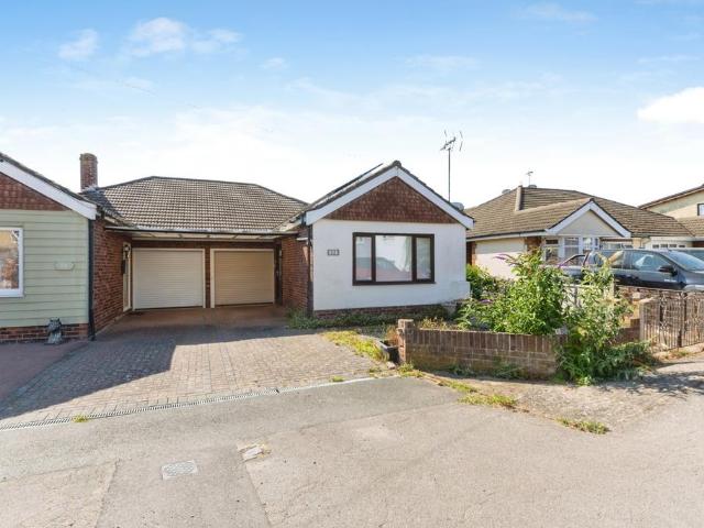 Bungalow for sale in Weeley, Dale Hill