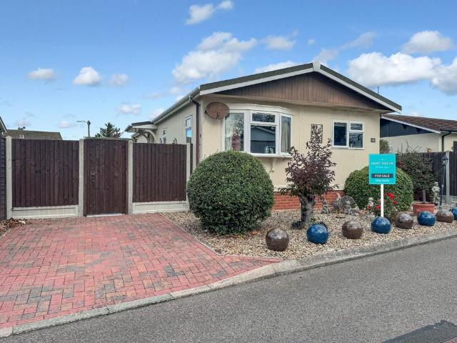 Bungalow for sale in North Shoebury, Alton Barnes