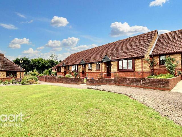 Bungalow for sale in Howe Green, Chelmsford