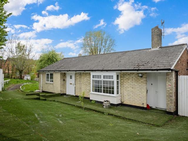 Bungalow for sale in Shenleybury, Shenley