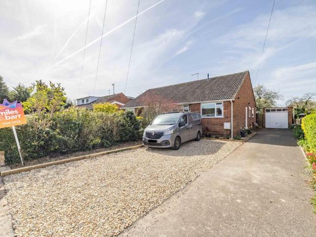 Bungalow for sale in Stuppington, The Bridge