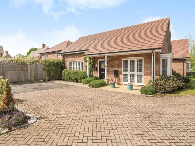 Bungalow for sale in Fole, Surrey