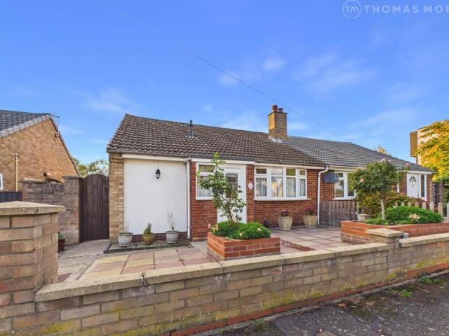 Bungalow for sale in St. Neots, Huntingdonshire