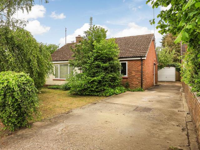 Bungalow for sale in Arrington, Cambridgeshire