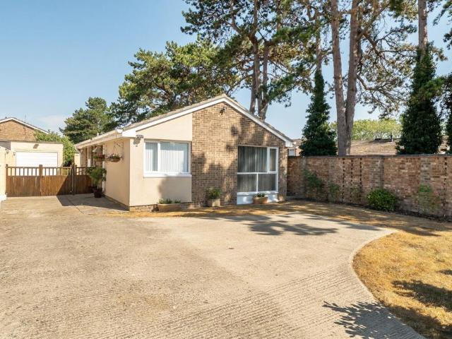Bungalow for sale in Black Bourton, Oxfordshire