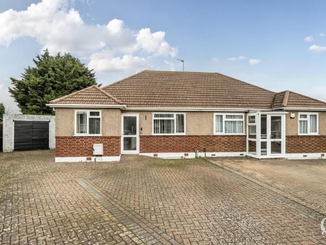 Bungalow for sale in Chalkwell, Oad Street