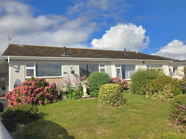 Bungalow for sale in Saundersfoot, Wales