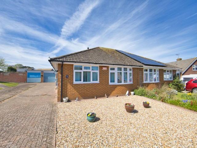 Bungalow for sale in Ash, Kent