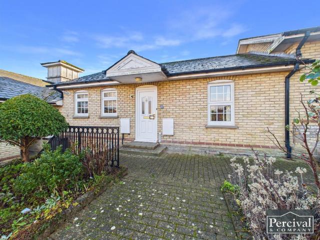 Bungalow for sale in Chipping Hill, Essex