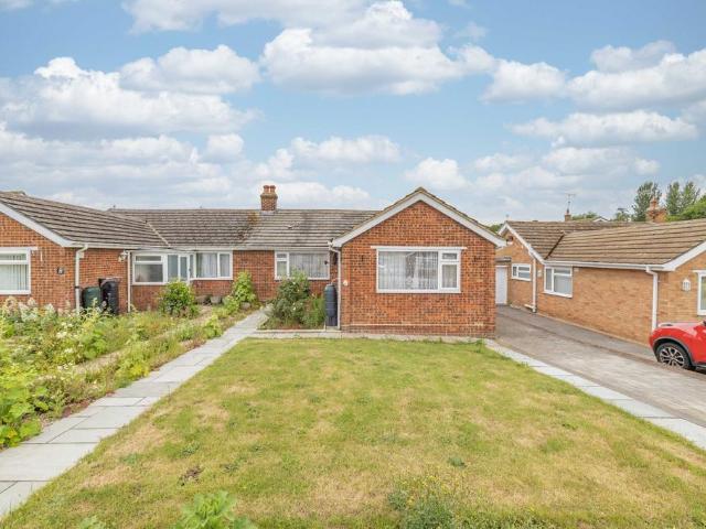 Bungalow for sale in Davington, Swale