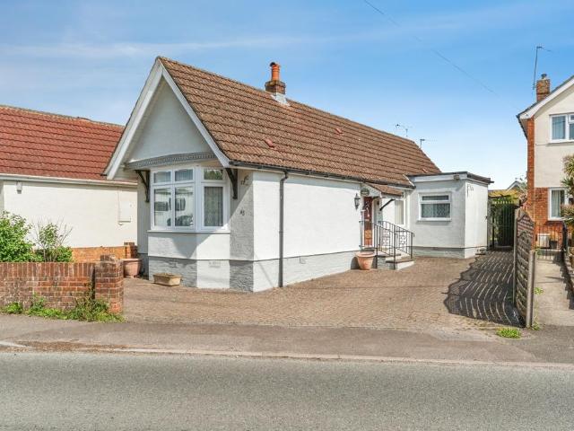 Bungalow for sale in Totton, New Forest