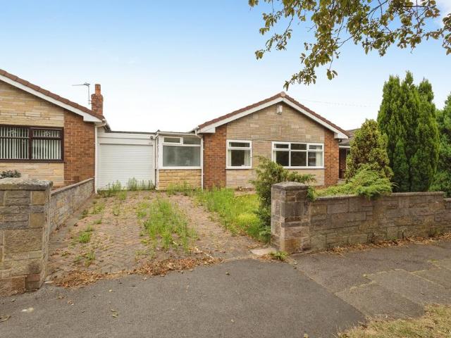 Bungalow for sale in Guide Bridge, Greenheys