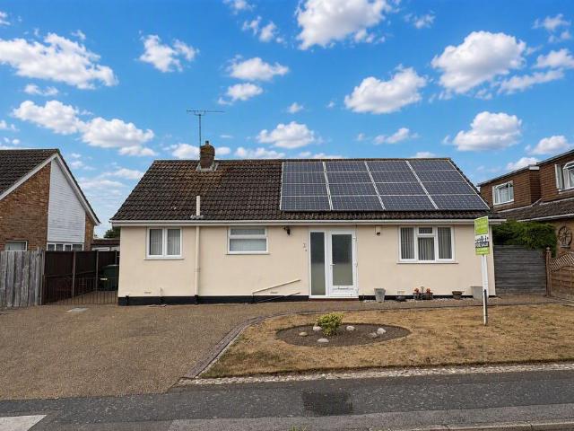 Bungalow for sale in Folkestone, Kent